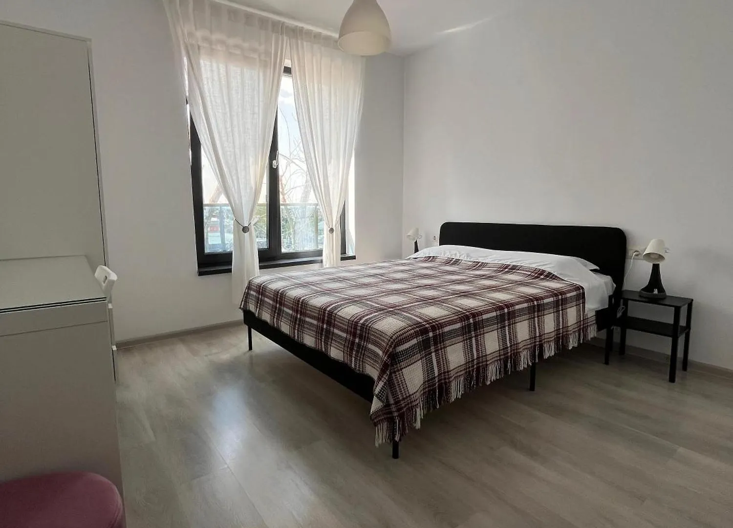 Sunset Apartment Otopeni 0*,  Romania